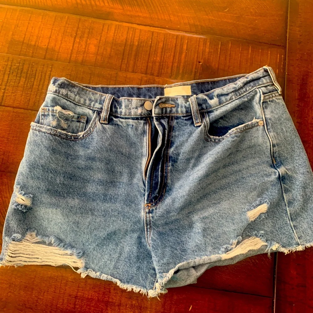 Altar’D State Jean Shorts - Size Large - Picture 1 of 2